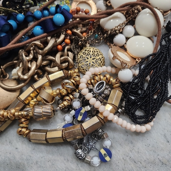 Mystery Jewelry Bundle Lot – Reseller Bulk Mix Vintage, Boho, Statement Pieces - Picture 1 of 8